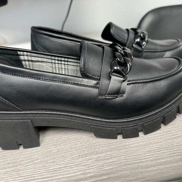 Jellypop black leather with buckle shoes! - Picture 2 of 3